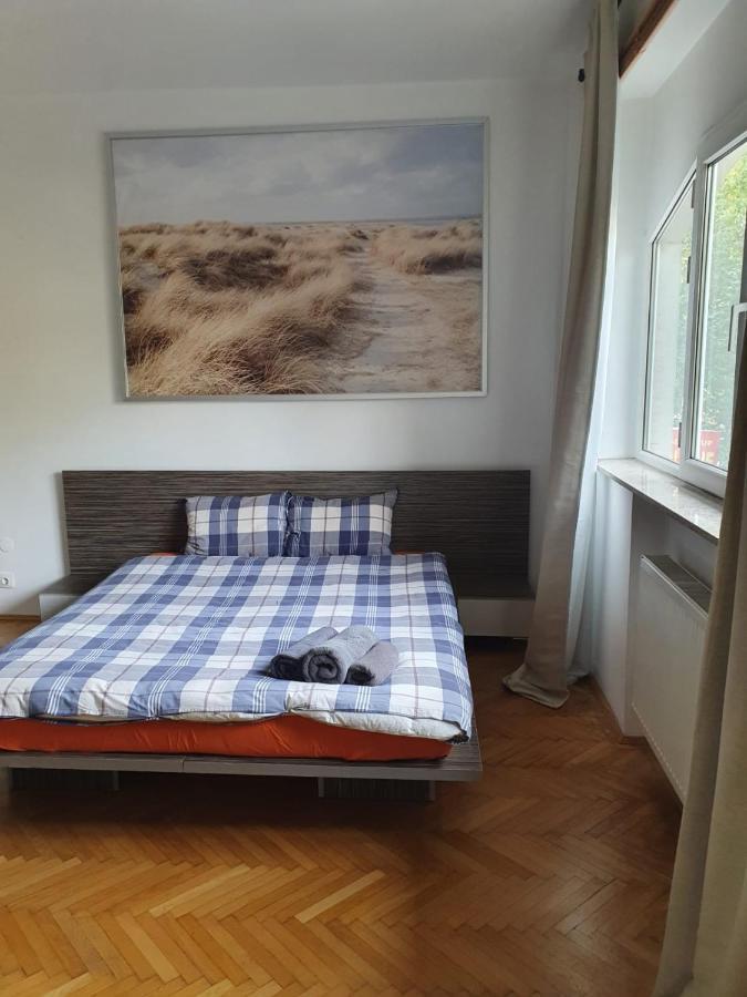 Cismigiu Garden Apartment Bucharest Exterior photo